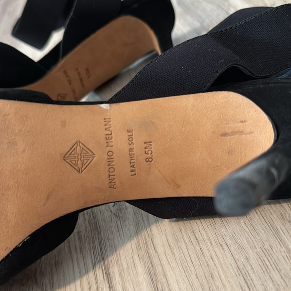 Antonio Melani Strappy Shoe - 8.5 - Picture 3 of 5